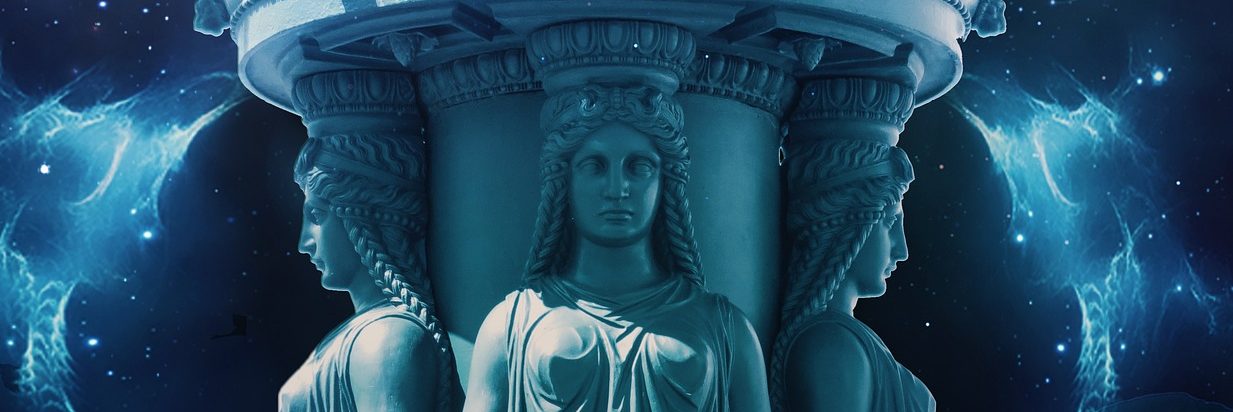 Hécate es un relato escrito por Miguel Rodríguez Echeandía sobre las vivencias de un exorcista perdido en el infierno.