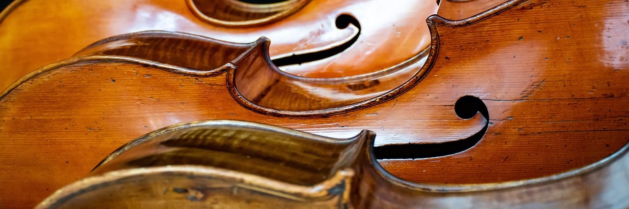 Il diavolo es un relato escrito por Miguel Rodríguez Echeandía sobre el robo de un violonchelo Stradivarius.